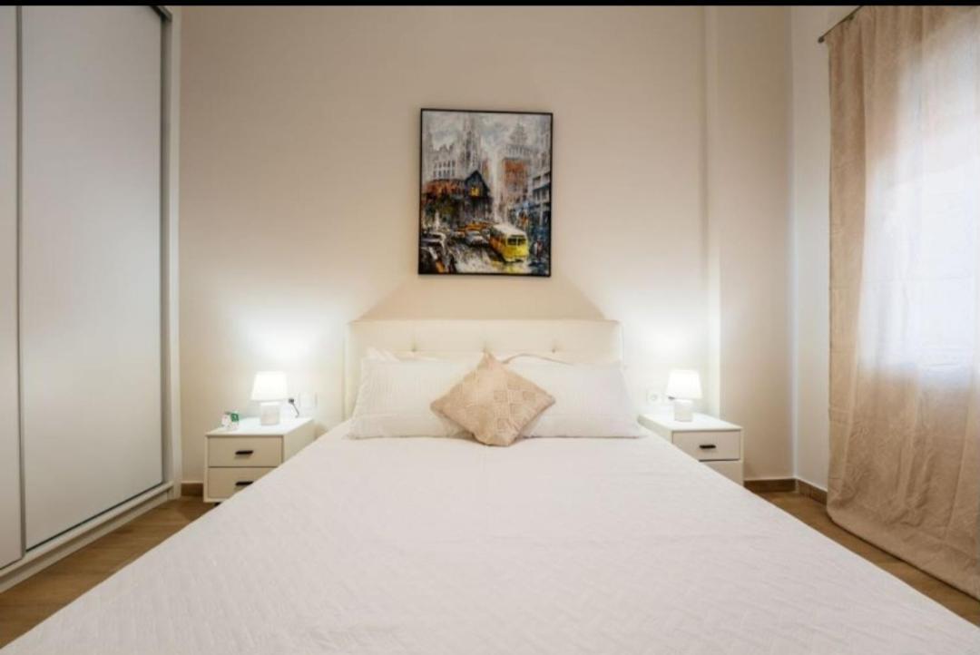 Brand New Apartment Nearby Metro Atena Exterior foto