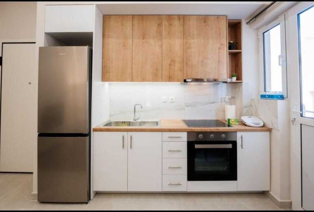 Brand New Apartment Nearby Metro Atena Exterior foto
