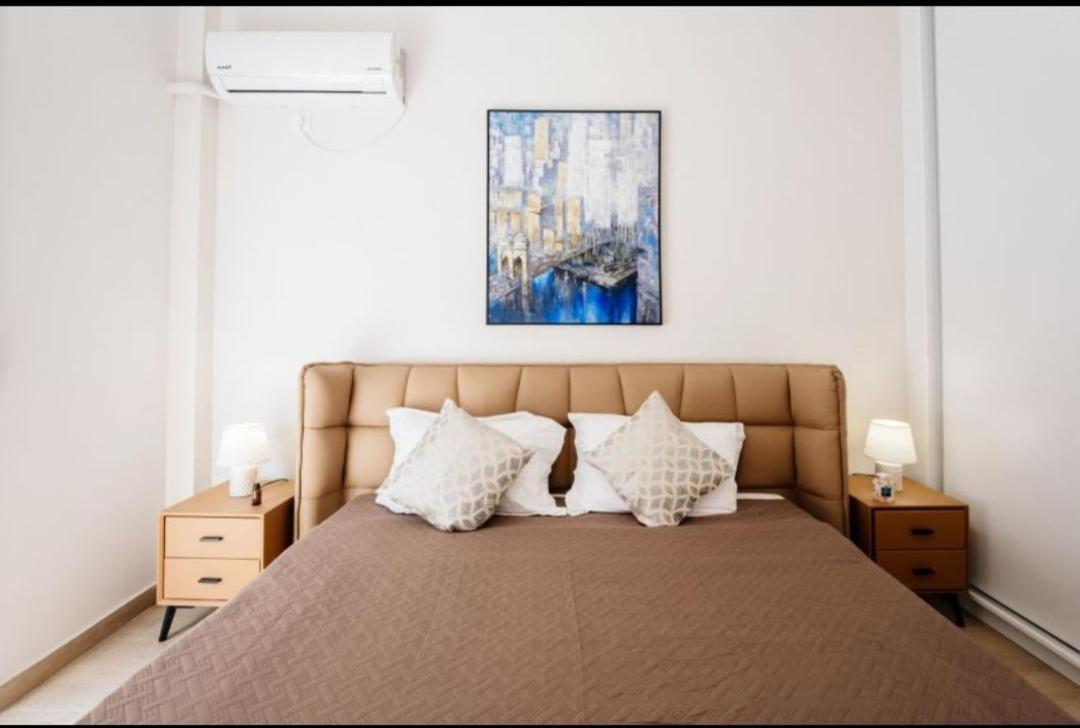Brand New Apartment Nearby Metro Atena Exterior foto